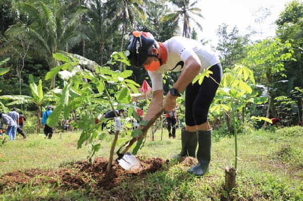 Lindungi Lingkungan, Desa Ini Gunakan Perdes dan Mitos, Ganjar: Keren!