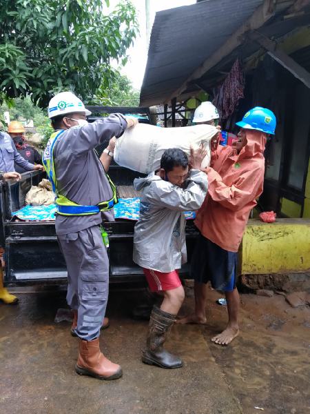 PT PP Beri Ganti Rugi Warga Mangunsari yang Terdampak Banjir Lumpur