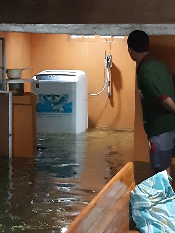 Banjir Masuk Rumah Warga, Gadis Ditemukan Meninggal Kesetrum