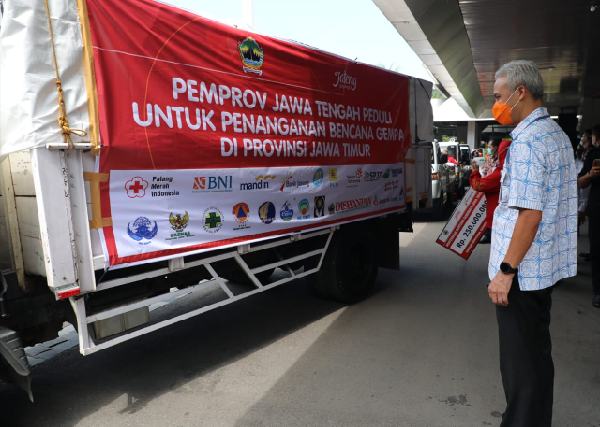 Usai Kirim Bantuan Banjir NTT, Ganjar Kembali Kirim Relawan dan Logistik Bantu Korban Gempa Jatim