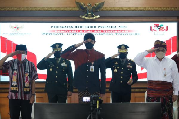 Ganjar: Implementasi Pancasila dalam Kehidupan Sehari-hari dengan Tindakan Nyata