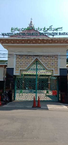 Masjid Agung Darul Muttaqim Batang Sementara Tidak Mengadakan Sholat Fardhu Berjamaah