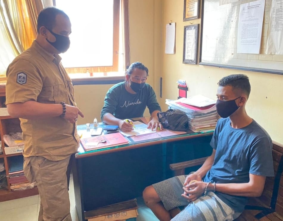 Hendak Transaksi, Pengedar Sabu Diringkus di Depan Komplek Ruko Luxor Wiradesa