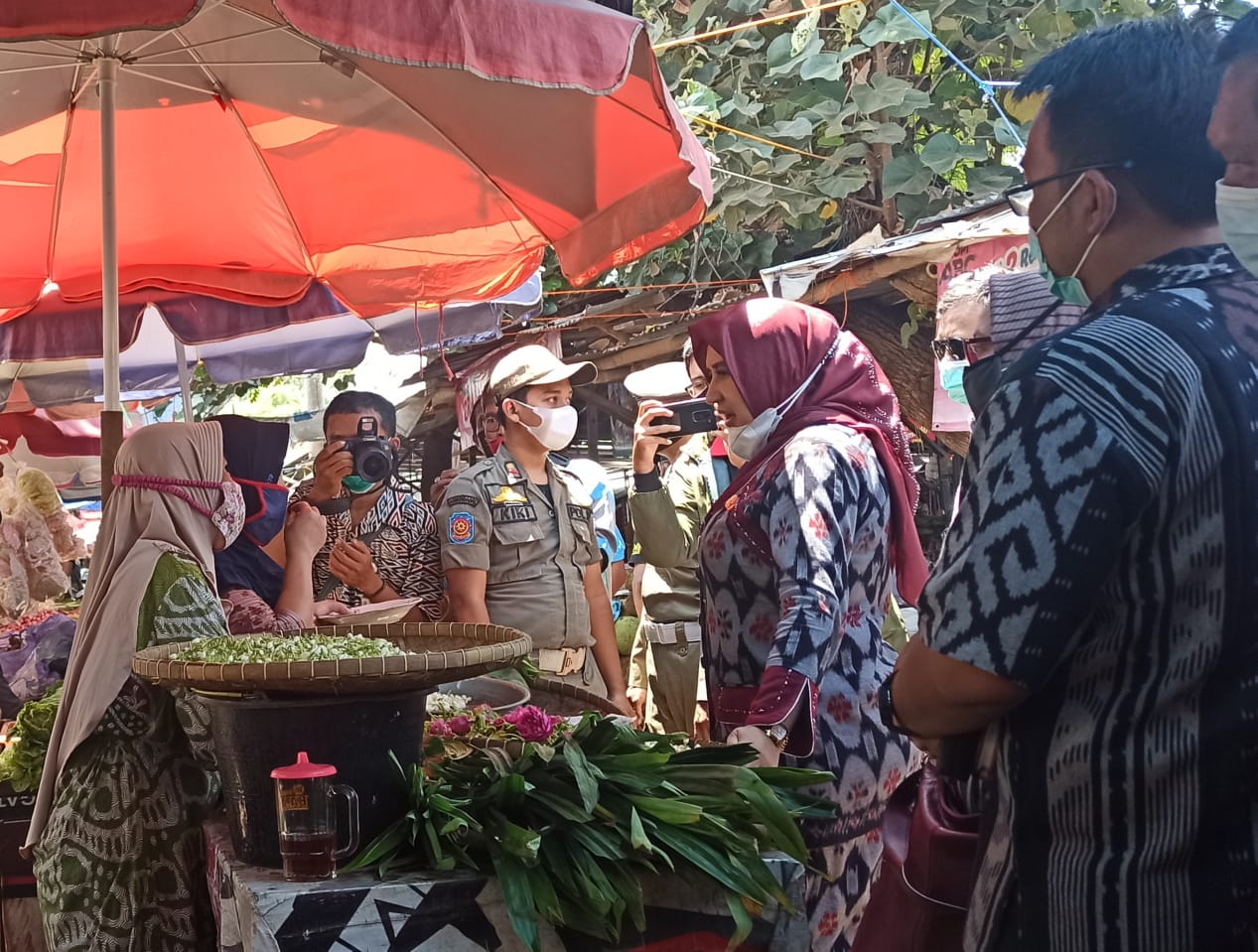 Bupati Fadia Tinjau Pasar Darurat Wiradesa