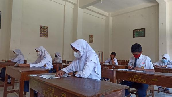 Dukung PTM, 500 Pelajar SMP di Batang Bakal Divaksin