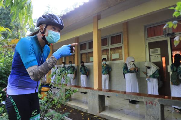 Tegur Kerumunan Siswa di SMP, Ganjar : Kalau Tidak Dievaluasi Kita Tutup!