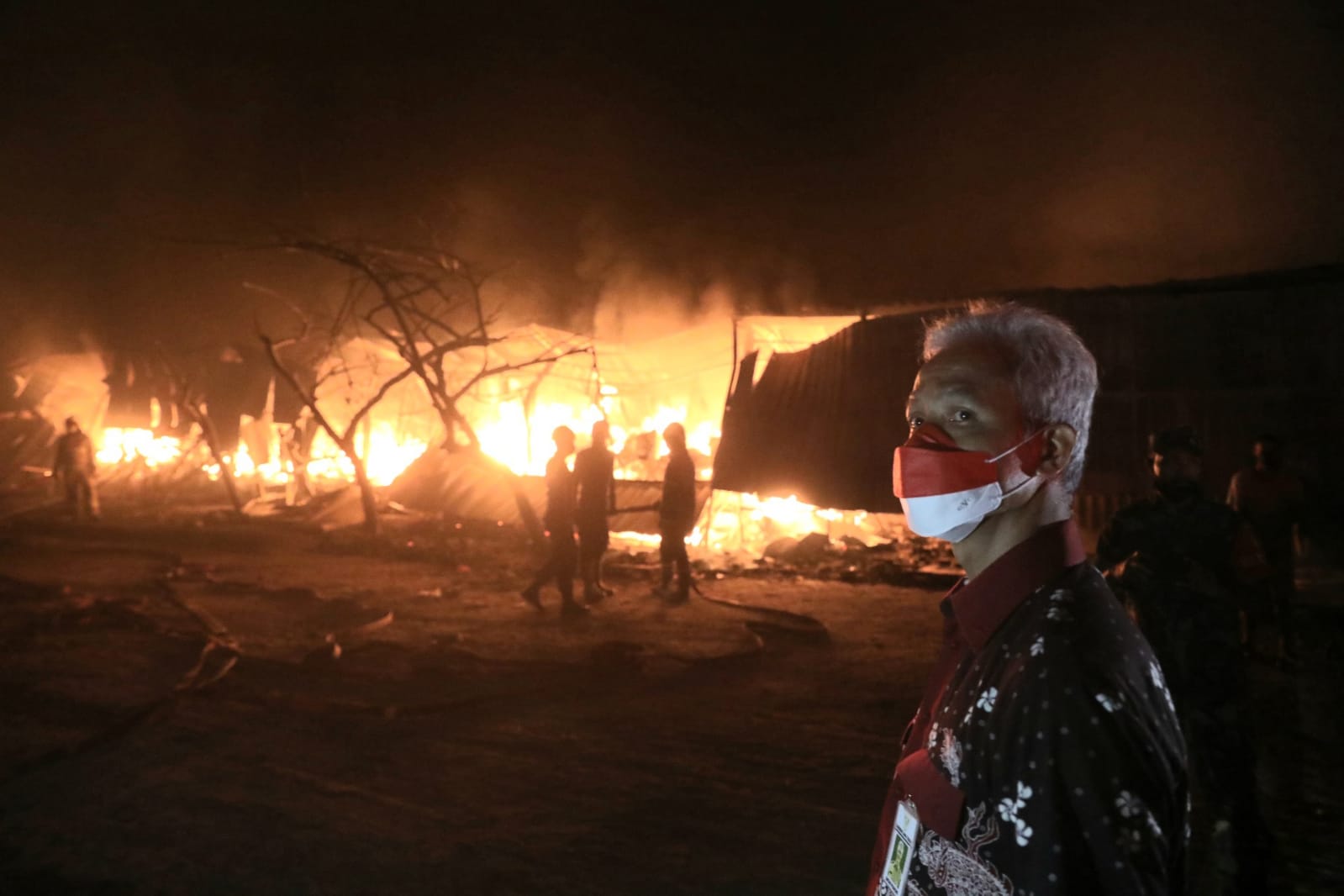 Relokasi Pasar Johar Terbakar, Ganjar dari Rembang Langsung Turun Tangan ke Lokasi