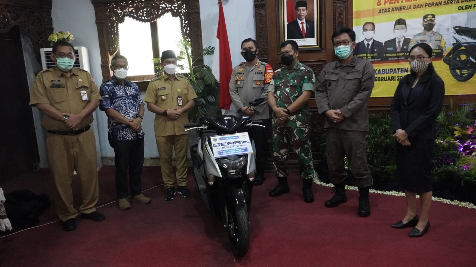 Genjot Capaian, Bupati Batang Luncurkan Kembali Vaksinasi Berhadiah Motor