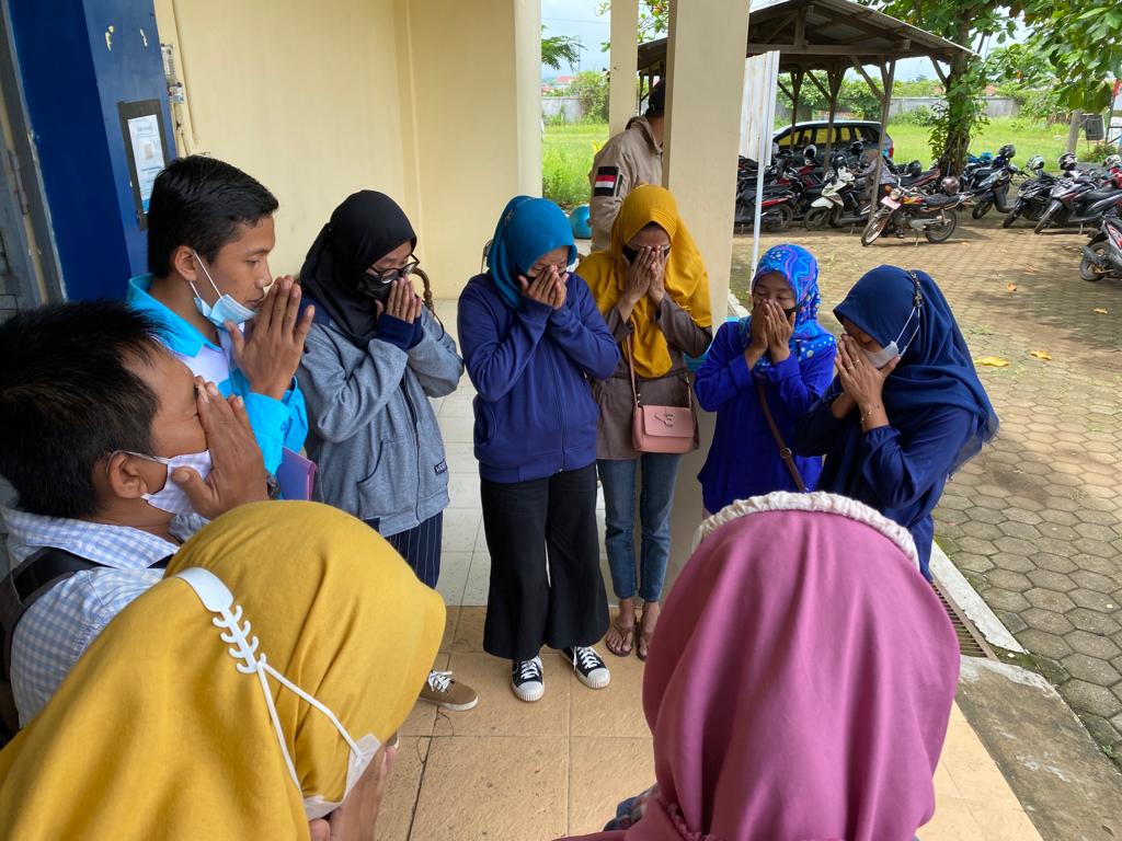 PHK Sepihak, Buruh Pabrik Wadul ke Disnaker Batang