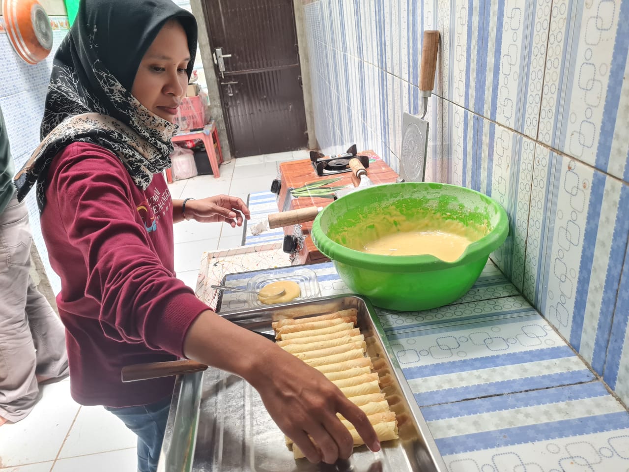 Berkat Lapak Ganjar, Pengusaha Kue Ini Bisa Kembali Bayar Sekolah Anak