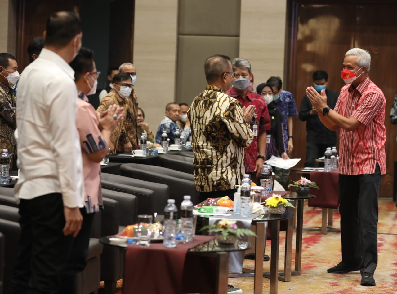 Ganjar : Peran Konsultan Sangat Penting untuk Memberikan Desain dan Pengawasan Terbaik