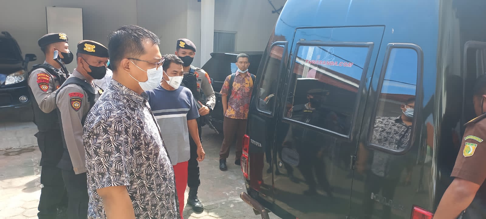 Pelaku Penyimpangan Pupuk Bersubsidi Dijebloskan ke Lapas Batang