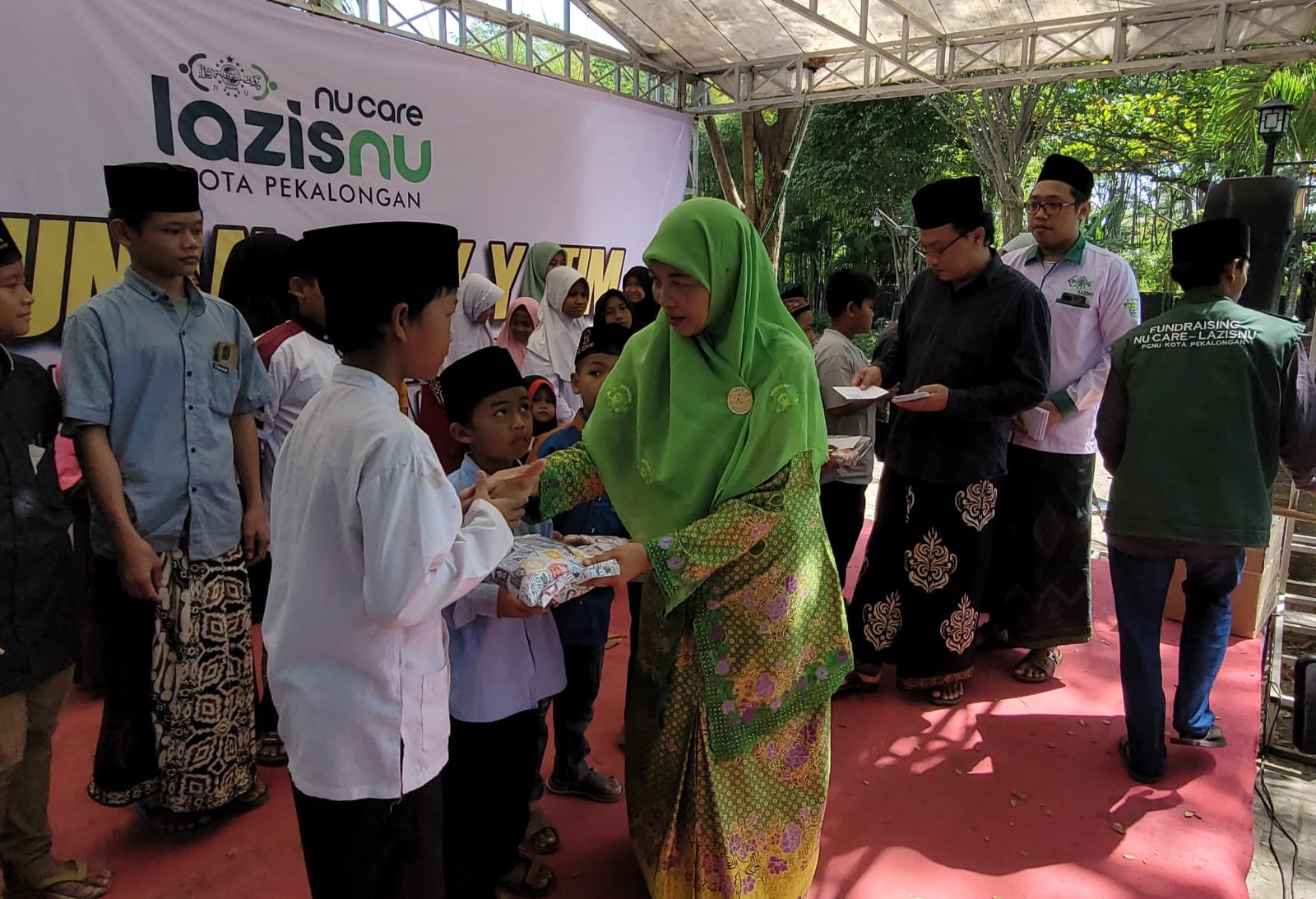 LAZISNU Kota Pekalongan Gelar Santunan Anak Yatim