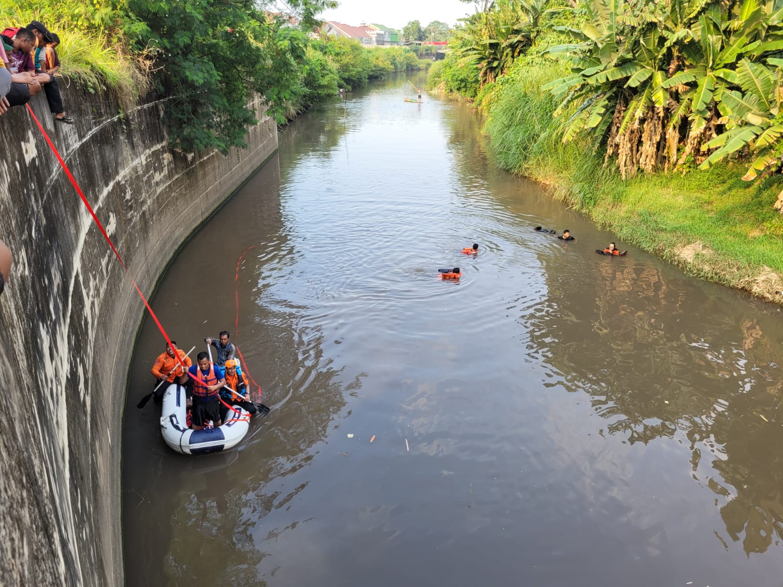 Seorang Remaja Tenggelam di Sungai Kuripan