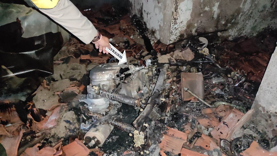 Dua Rumah di Kwasen Dilalap Si Jago Merah