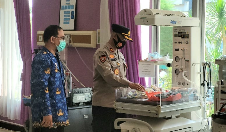 Alhamdulillah, Bayi yang Ditemukan dalam Karung di Semak-Semak dalam Kondisi Sehat