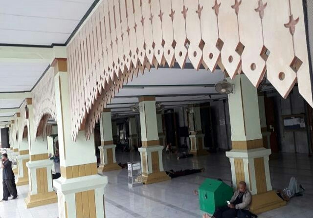 Simak Penjelasan KPU soal Isu Prabowo Dilarang Salat Jumat di Masjid Kauman