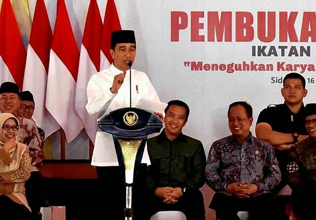 Jokowi Fokus Substansi, Prabowo Tampil Orisinal