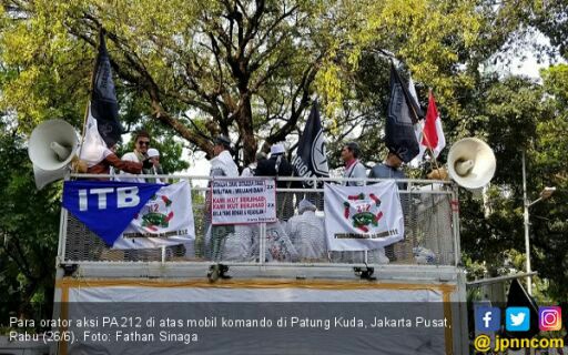 Orator PA 212 Ancam Prabowo Subianto: Anda Berkhianat, Silakan Jalan Sendiri!