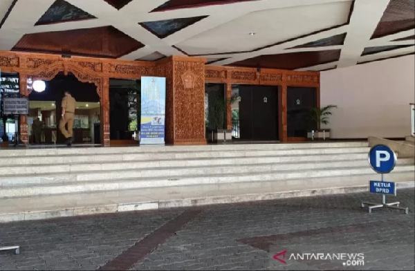 Anggota Dewan Berstatus PDP COVID-19 Meninggal, Gedung DPRD Jateng Ditutup