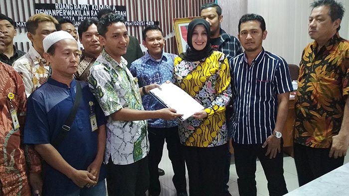 Pedagang Pasar Banjarsari Kirim Petisi ke DPRD