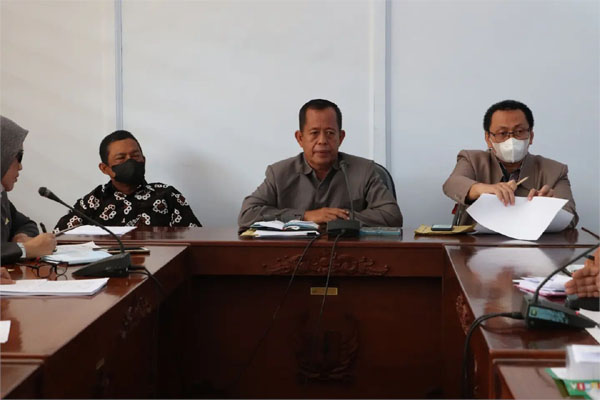 Komisi 4 DPRD Kabupaten Pekalongan Rapat Kerja Bahas Persiapan Ujian Akhir Sekolah dan Perencanaan PPDB TA 202