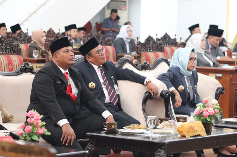 Pemda dan DPRD Kabupaten Pekalongan Nobar Pidato Jokowi dalam Rapat Paripurna Istimewa