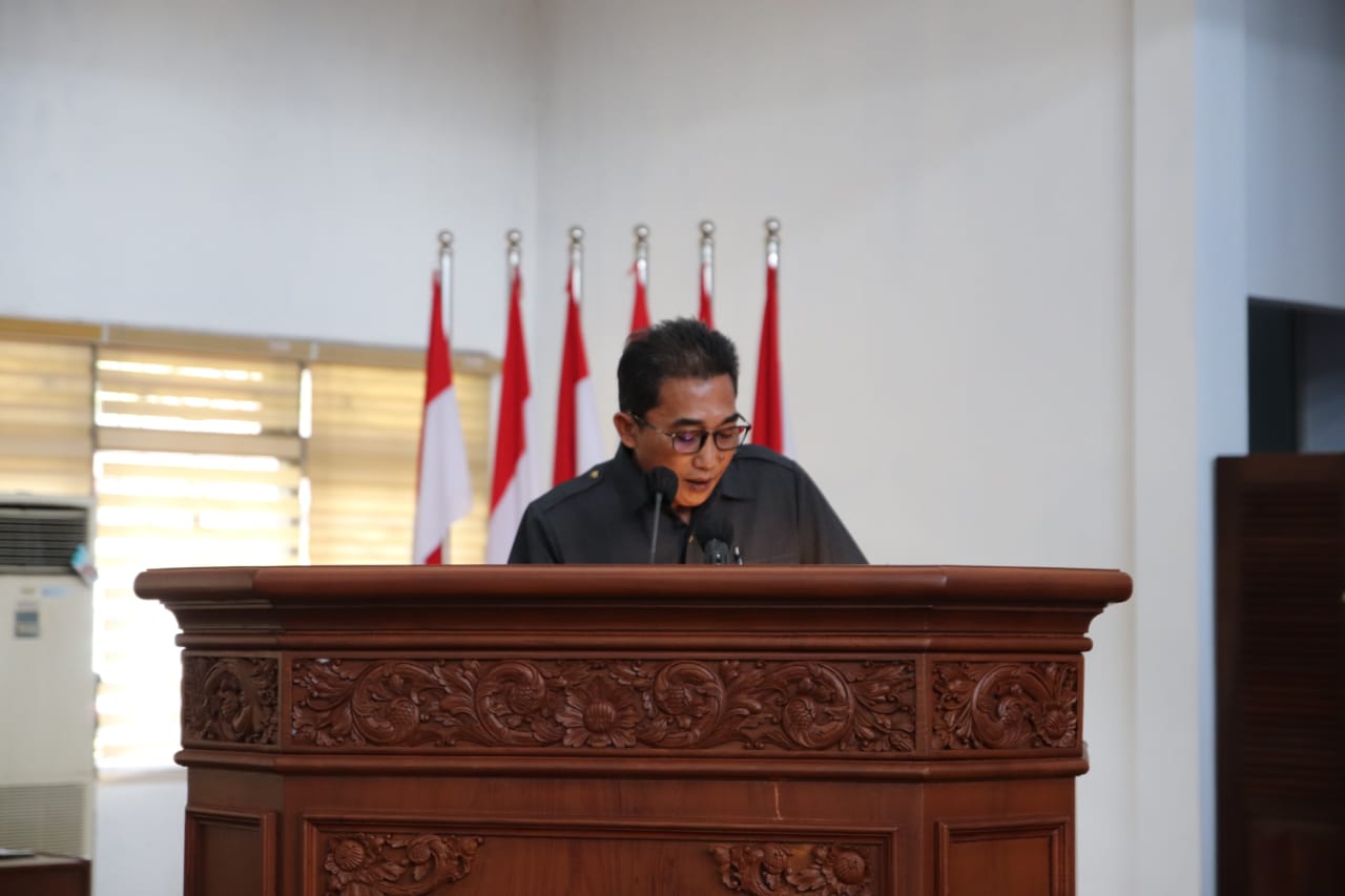 Fraksi Golkar dan PDIP DPRD Kabupaten Pekalongan Berikan Pandangan Umum Terhadap Raperda Keolahragaan