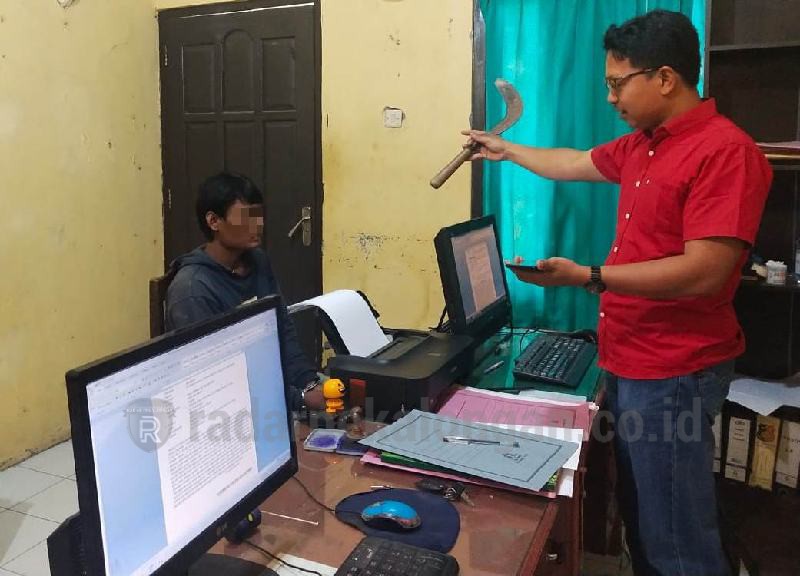 Mabuk Berat, Pemuda Tega Aniaya Pemilik Toko Sembako pakai Sabit