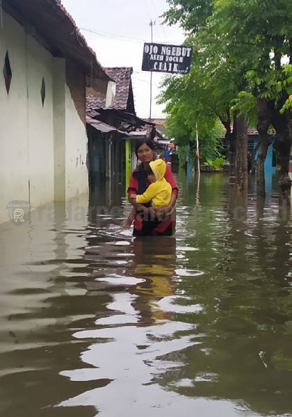 Hujan Lagi, Banjir Lagi, warga Kembali Mengungsi