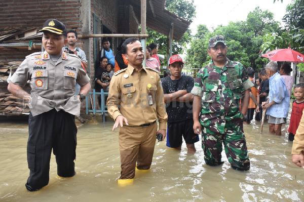 Meski Kebanjiran, Warga Belum Bersedia Mengungsi
