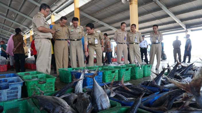 Lelang Ikan di TPI Kota Pekalongan Melimpah