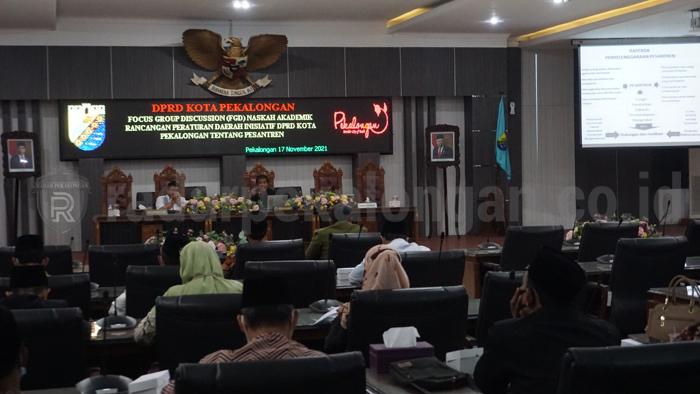 DPRD Gelar FGD Bahas Raperda Inisiatif Dewan tentang Pesantren