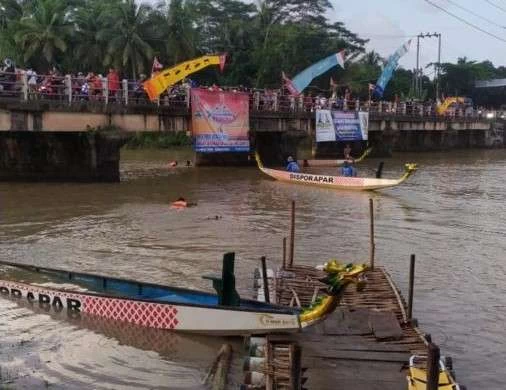 Dua Peserta Lomba Perahu Naga Tenggelam, 1 Orang Tewas dan 1 Hilang