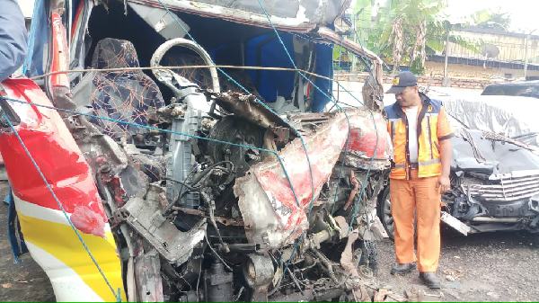 Kecelakaan Maut di Tol Cipali, 10 Orang Tewas