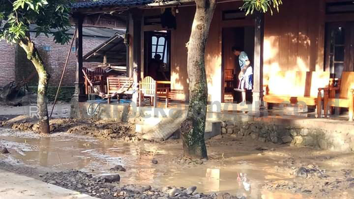 Puluhan Rumah dan Sawah Terendam Banjir