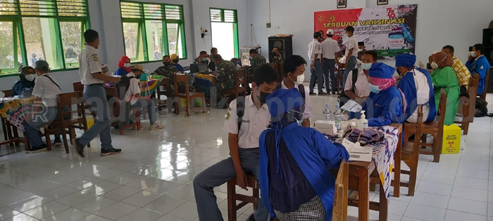 Serbuan Vaksinasi Kodim Pekalongan Sasar Siswa SMK