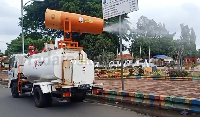 PMI Kerahkan Mobil Gunner untuk Semprotkan Disinfektan