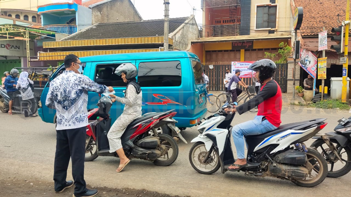 Meski Zona Aman, Jangan Abai Prokes