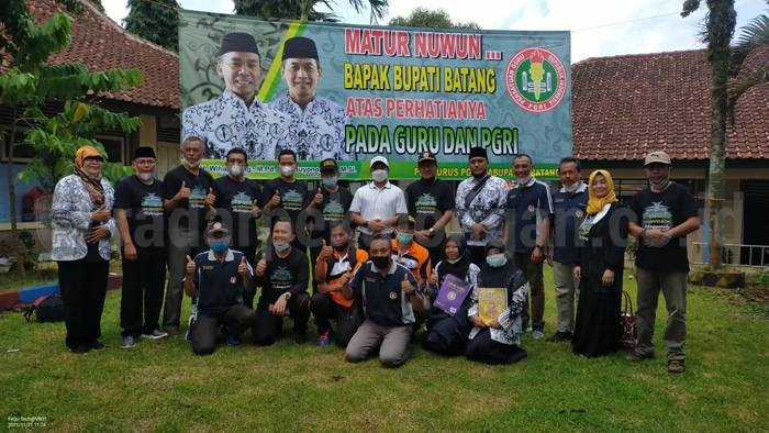 Momen HUT, Bupati Minta PGRI Dukung Percepatan Vaksinasi