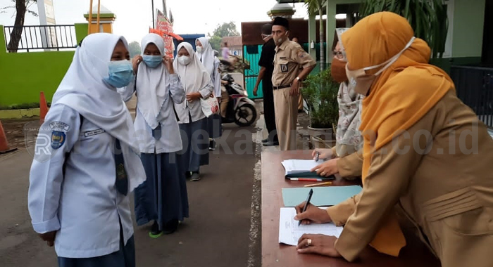 Siswa dari Zona Merah Dilarang Ikut PTM