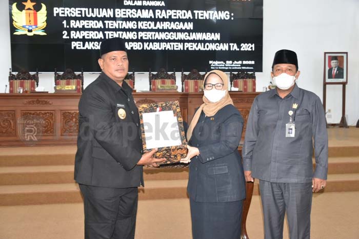 Raperda Pertanggungjawaban APBD 2021 Disampaikan Ke Gubernur