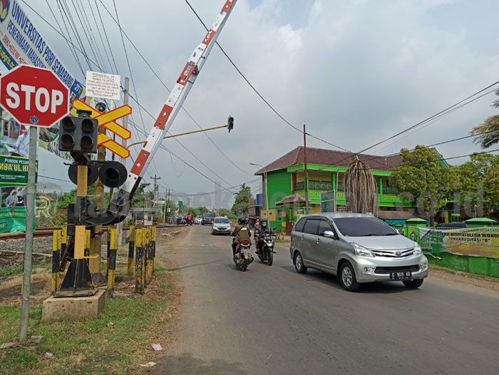 Senin, Terminal Bayangan Gumawang Dipindah