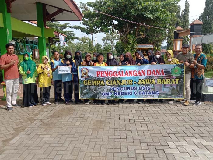Pelajar SMPN 6 Batang Galang Donasi Gempa Cianjur