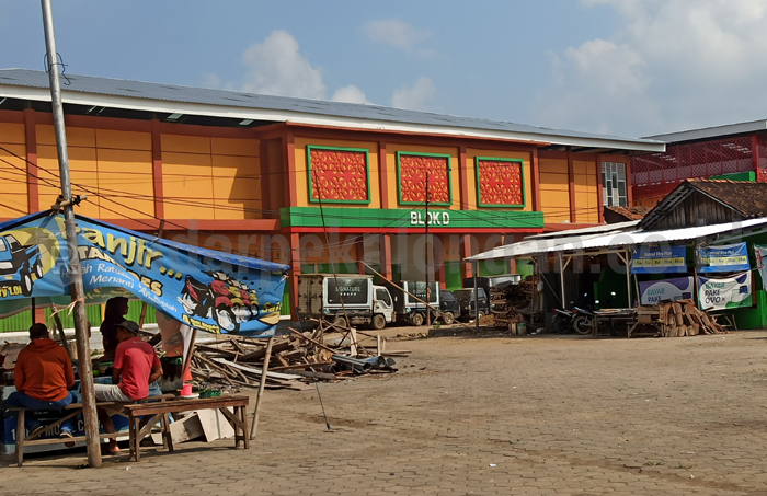 Satu Pedagang Satu Kios