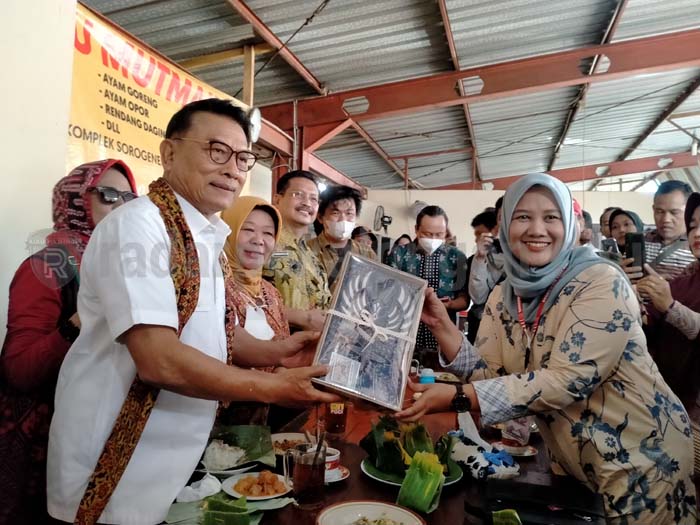 Kepala Staf Kepresidenan Janji Bantu Percepatan Pembangunan Pasar Banjarsari