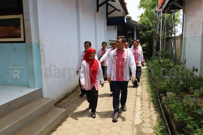 Pemkot Siapkan Solusi Banjir di SMPN 17