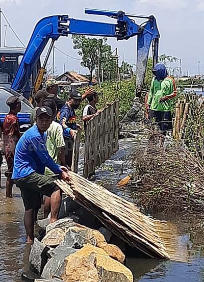 Lapuk, Parapet Sungai Meduri Jebol