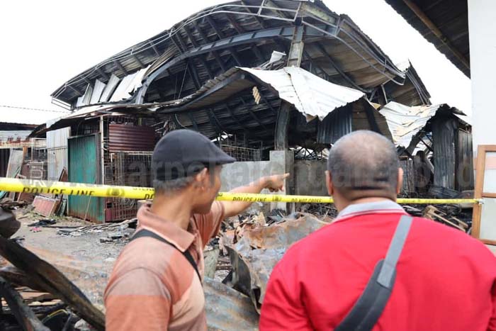 Cerita Pedagang Pasar Senggol Kuripan Rugi Rp300 Juta karena Kebakaran
