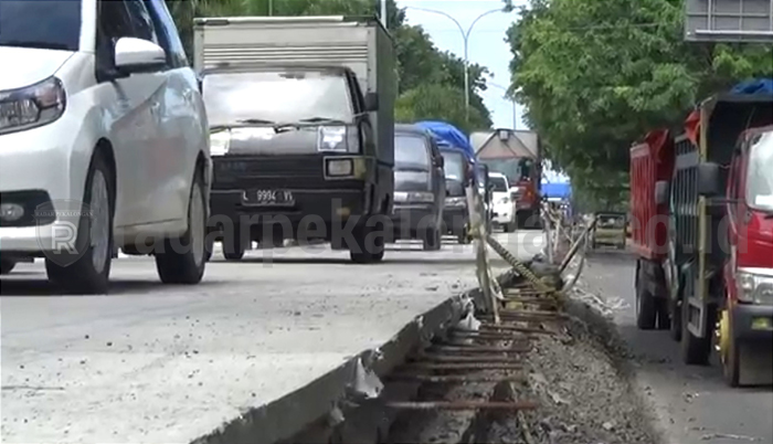 Proyek Peninggian Jalan, Lalu Lintas Pantura Tersendat